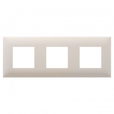 Фотография товара 'DKC 4405906 Рамка "Avanti", 3 поста (6 мод.)'