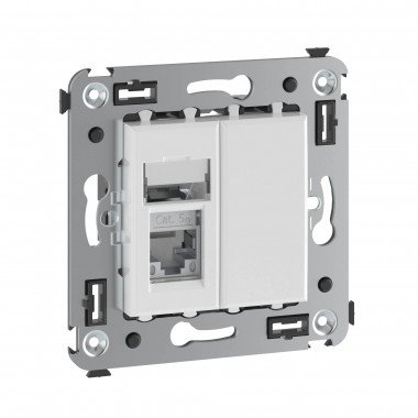 Фотография товара 'DKC 4400363 Компьютерная розетка RJ-45 в стену, кат.5e'